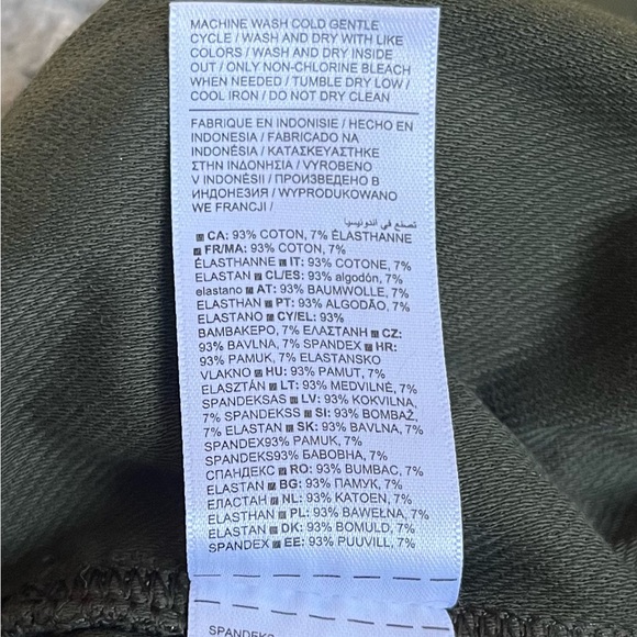 Athleta Women’s Green Medium Petite Pants - Picture 5 of 6